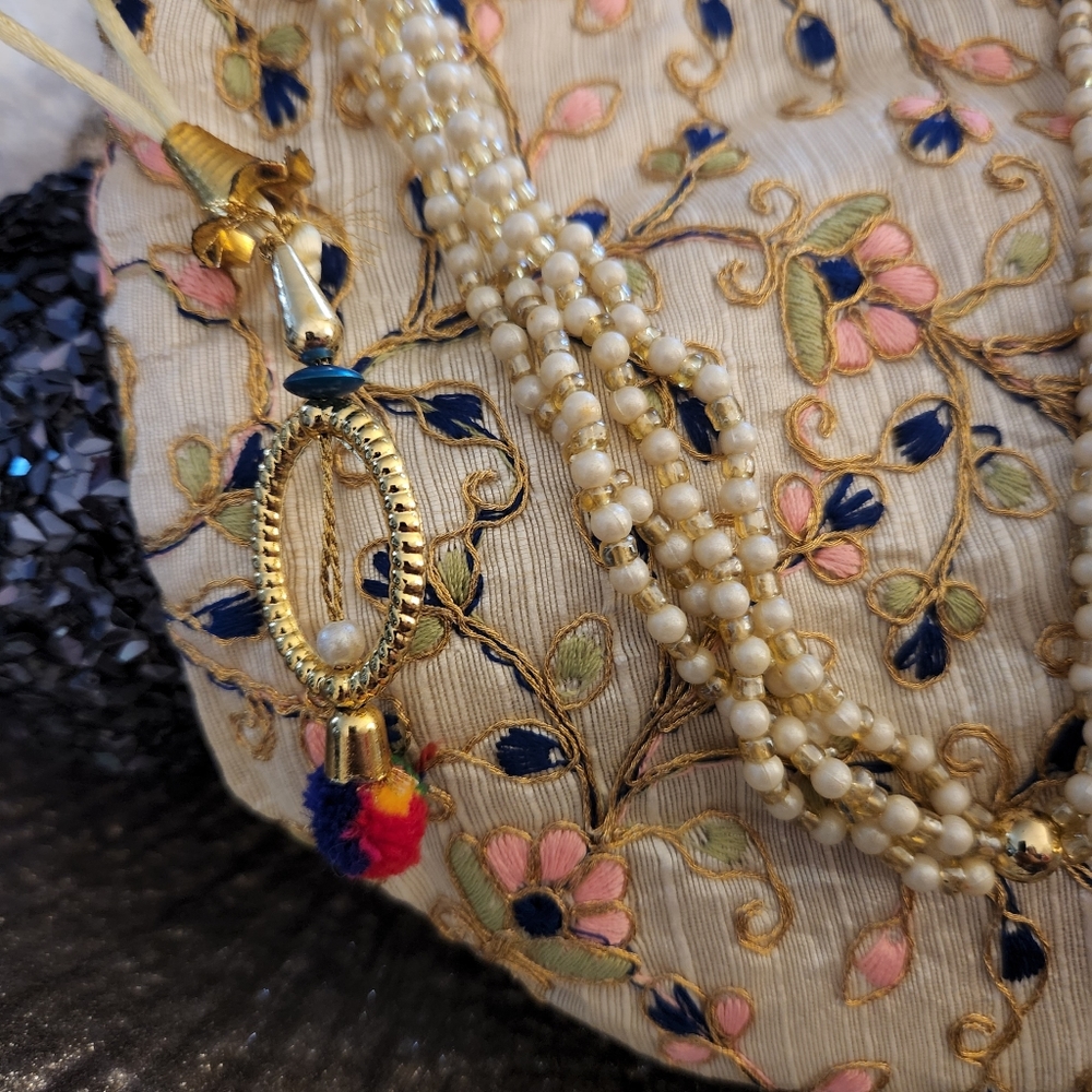 Drawstring Clutch - Picture 2 of 11